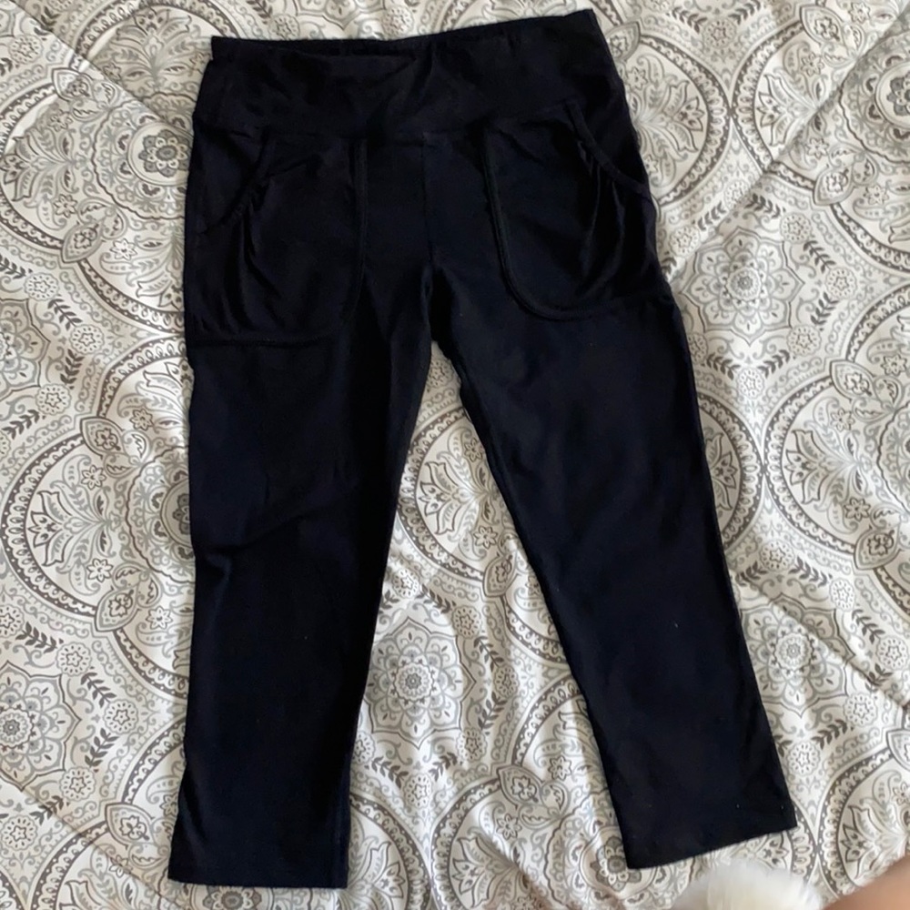 Black Calvin Klein crop Leggings (small)
